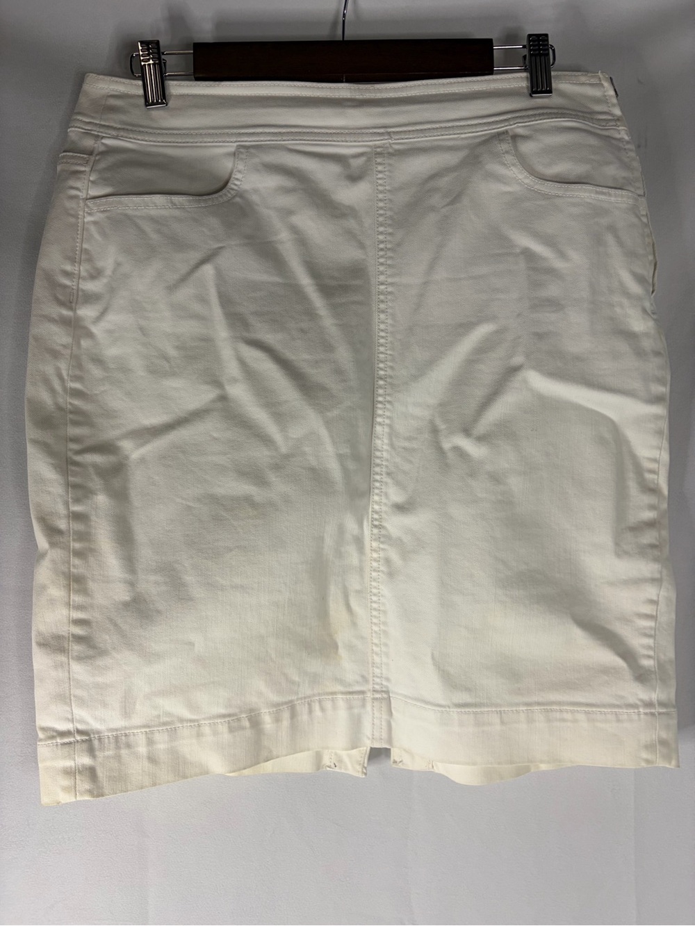 LOFT Cream Pencil Skirt
